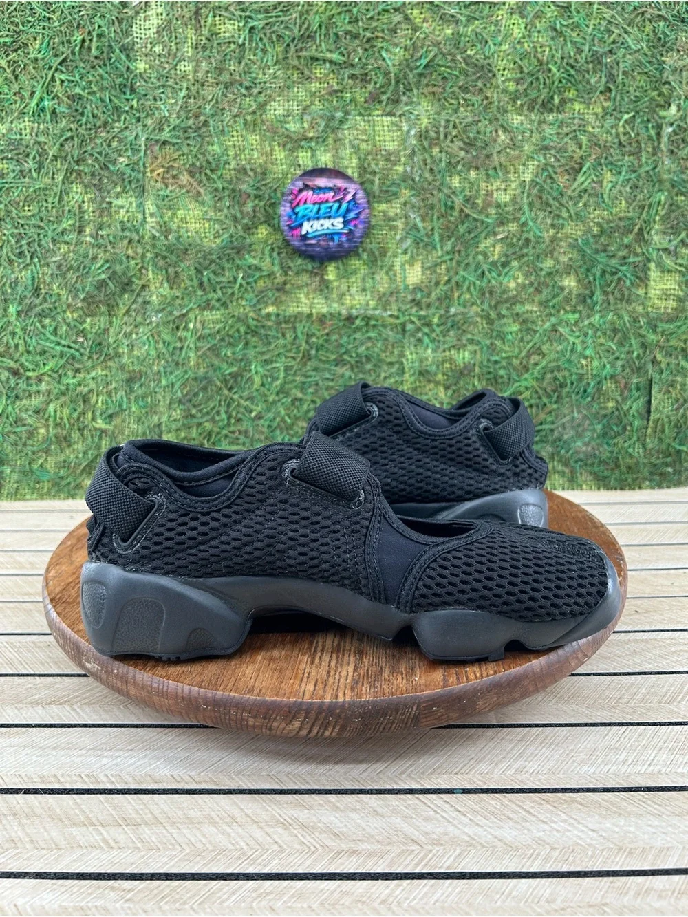 Nike air rift